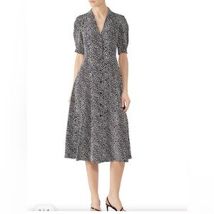 Diane Von Furstenberg 100% Silk
Gorgeous $498 retail